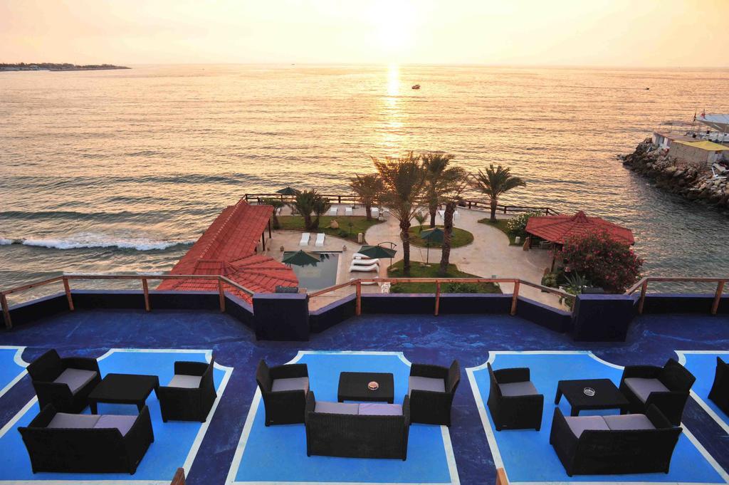 Arcada Marina Hotel Jounieh Exterior foto